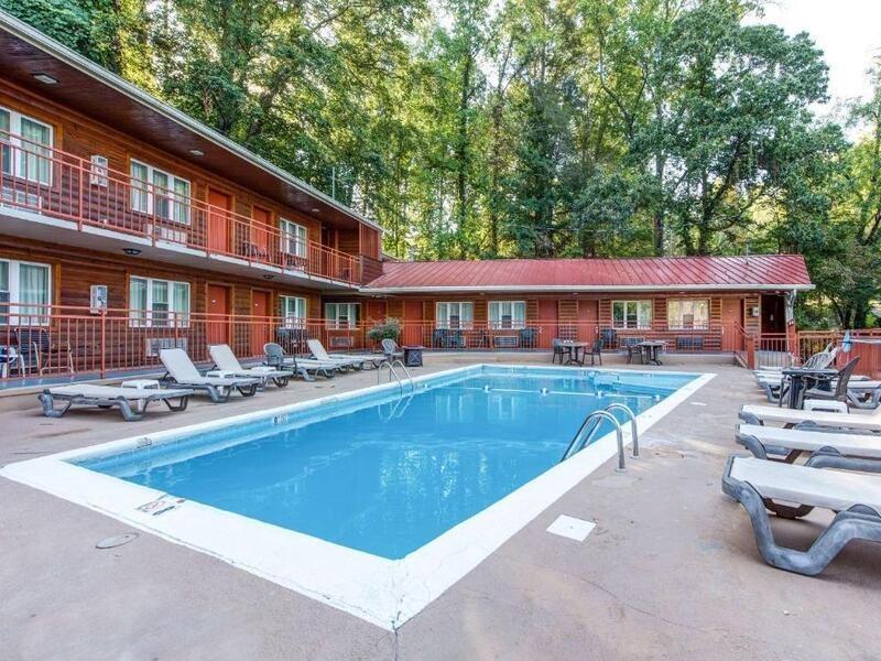 Quality Inn Creekside - Downtown Gatlinburg Esterno foto