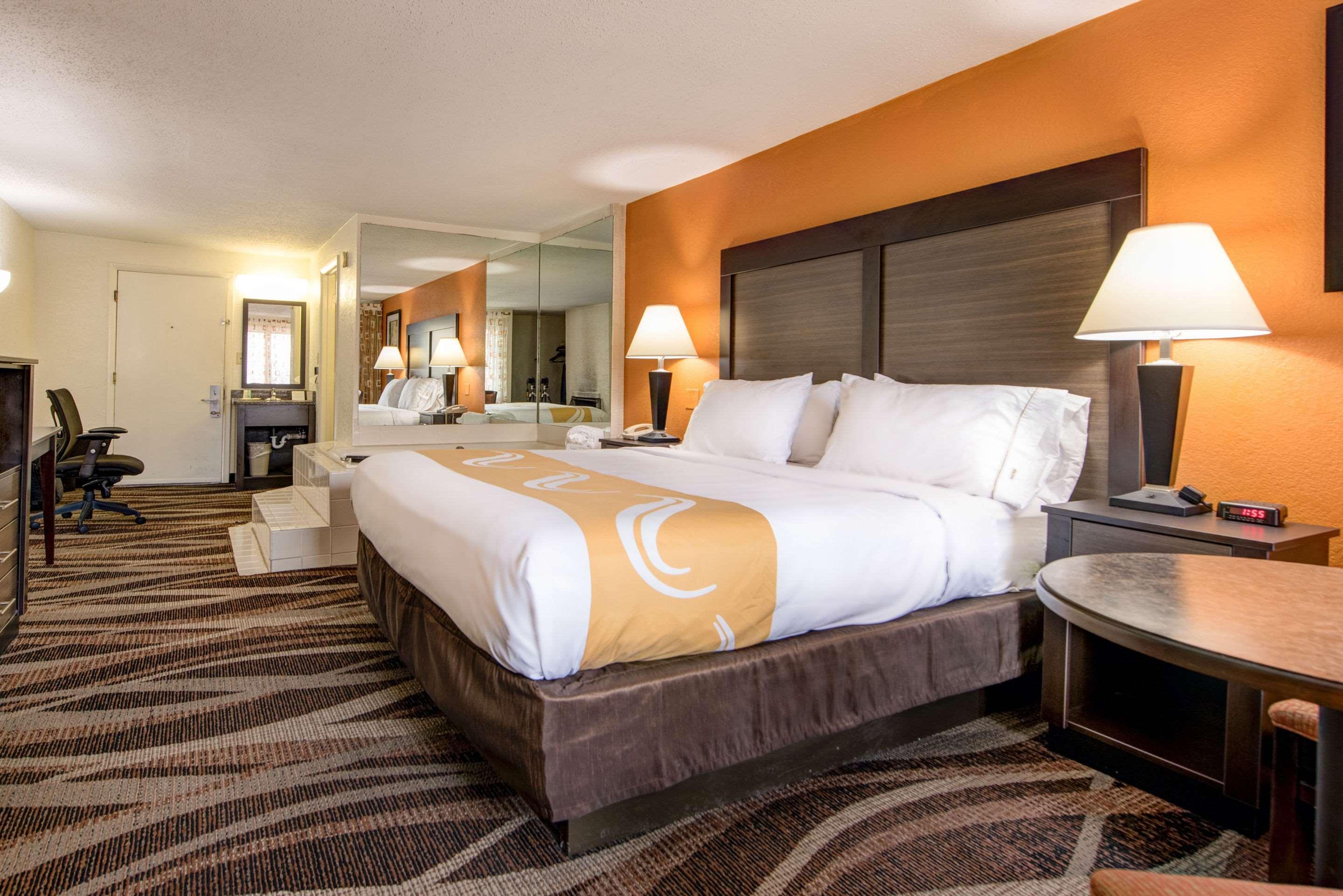 Quality Inn Creekside - Downtown Gatlinburg Esterno foto