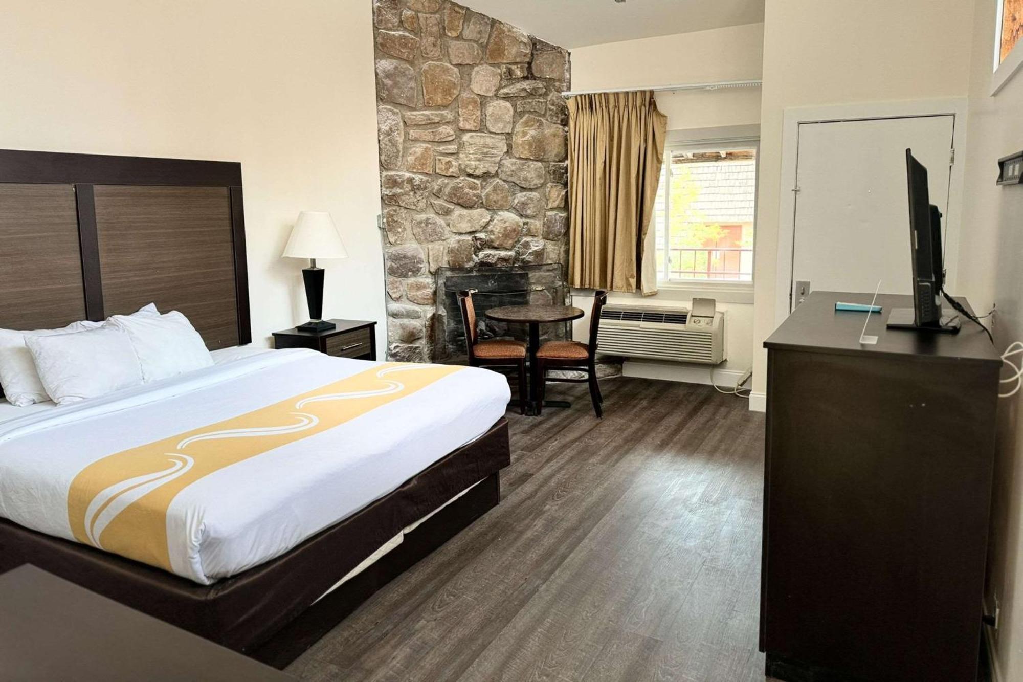 Quality Inn Creekside - Downtown Gatlinburg Esterno foto